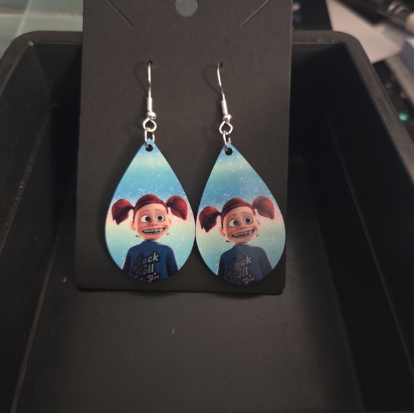 Finding Nemo Earrings - Picture 2 of 2